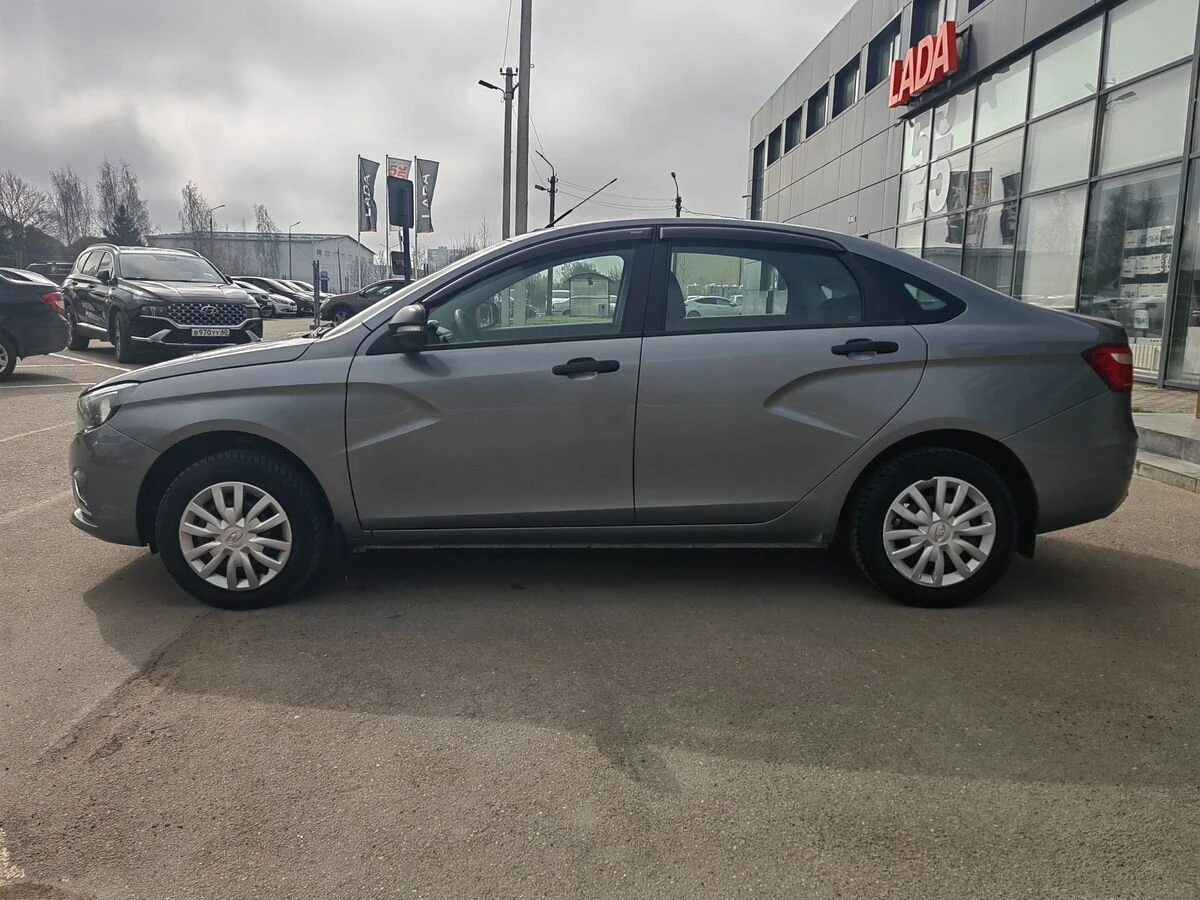 Lada (ВАЗ) Vesta, 2017г, передний привод, механика