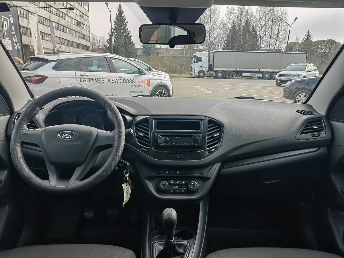 Lada (ВАЗ) Vesta, 2017г, передний привод, механика