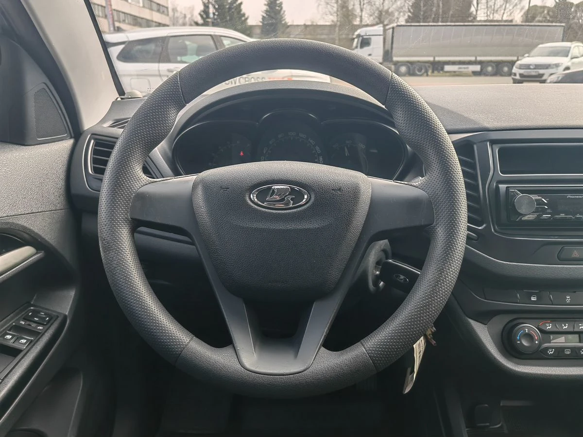 Lada (ВАЗ) Vesta, 2017г, передний привод, механика