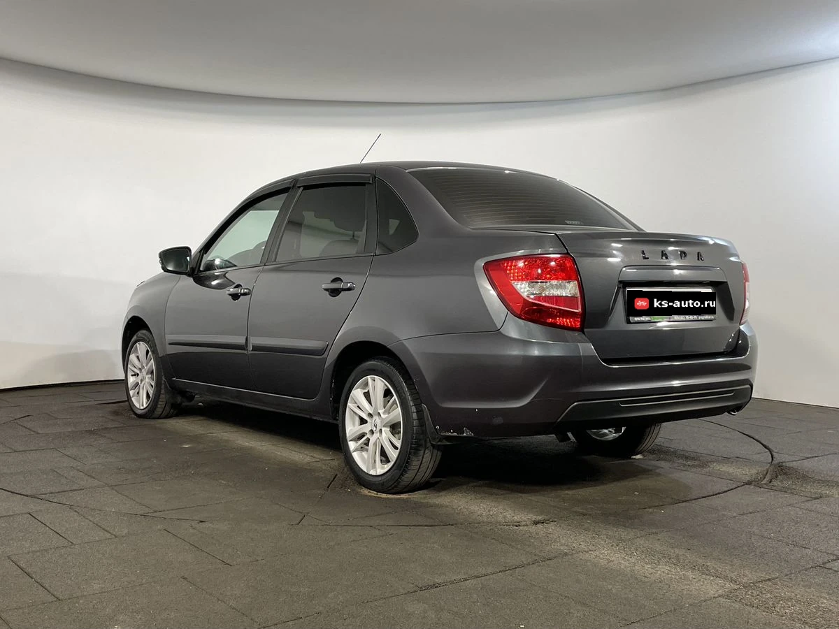 Lada (ВАЗ) Granta, 2021г, передний привод, механика