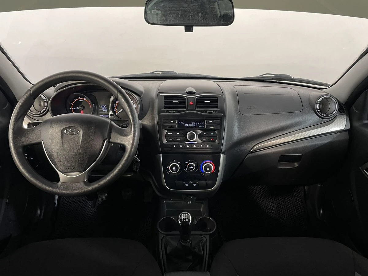 Lada (ВАЗ) Granta, 2021г, передний привод, механика