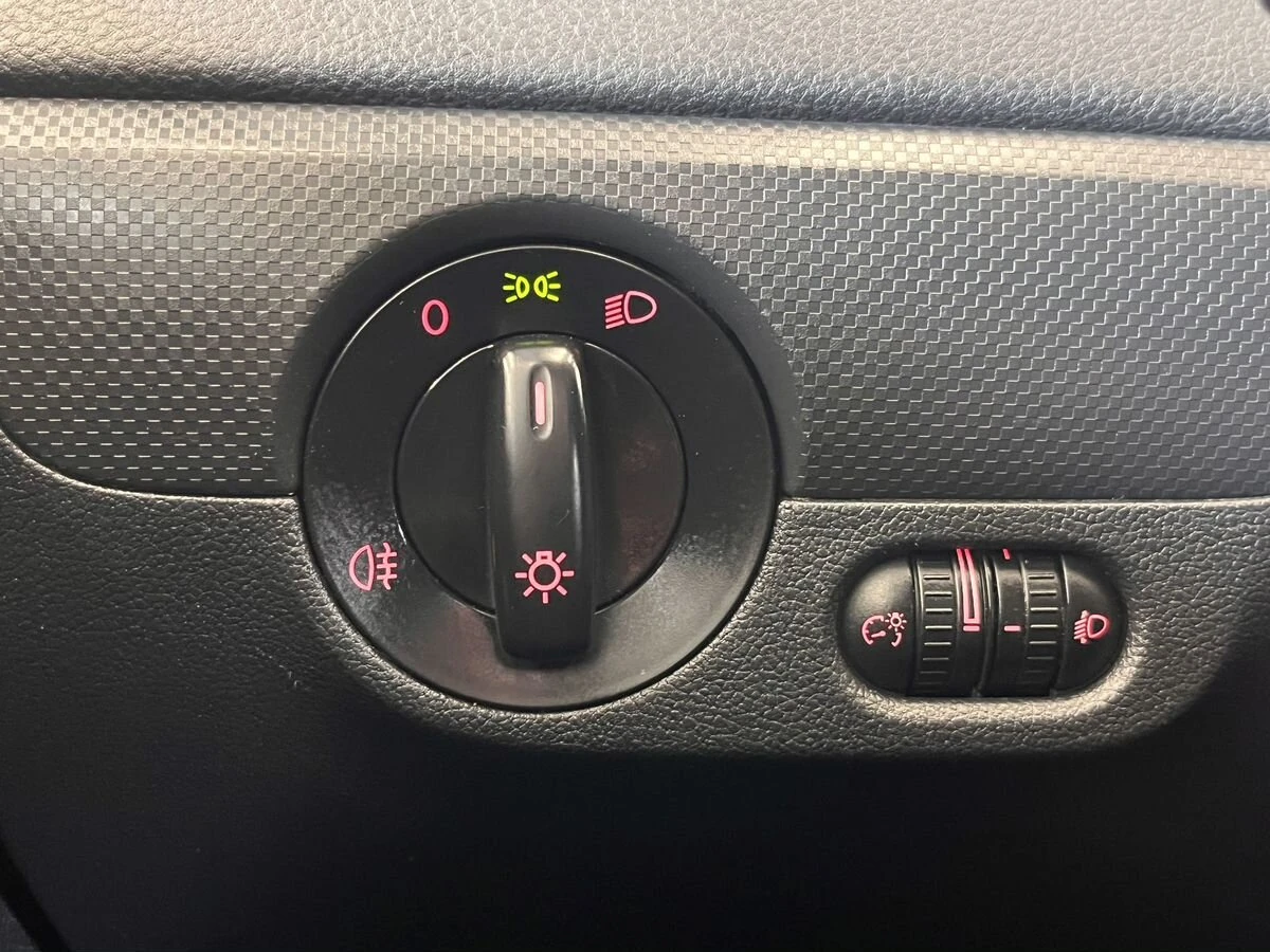 Volkswagen Jetta, 2015г, передний привод, механика