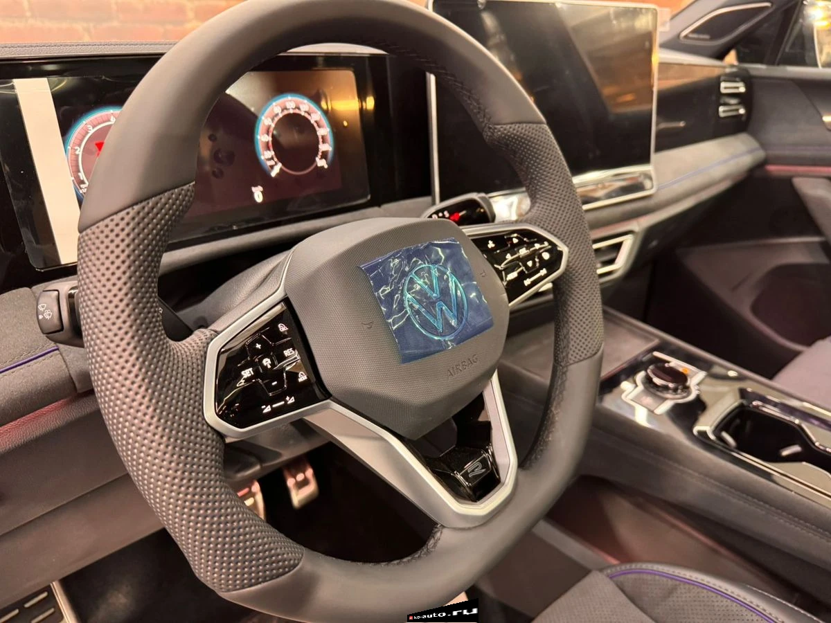 Volkswagen Tiguan, 2026г, полный привод, робот