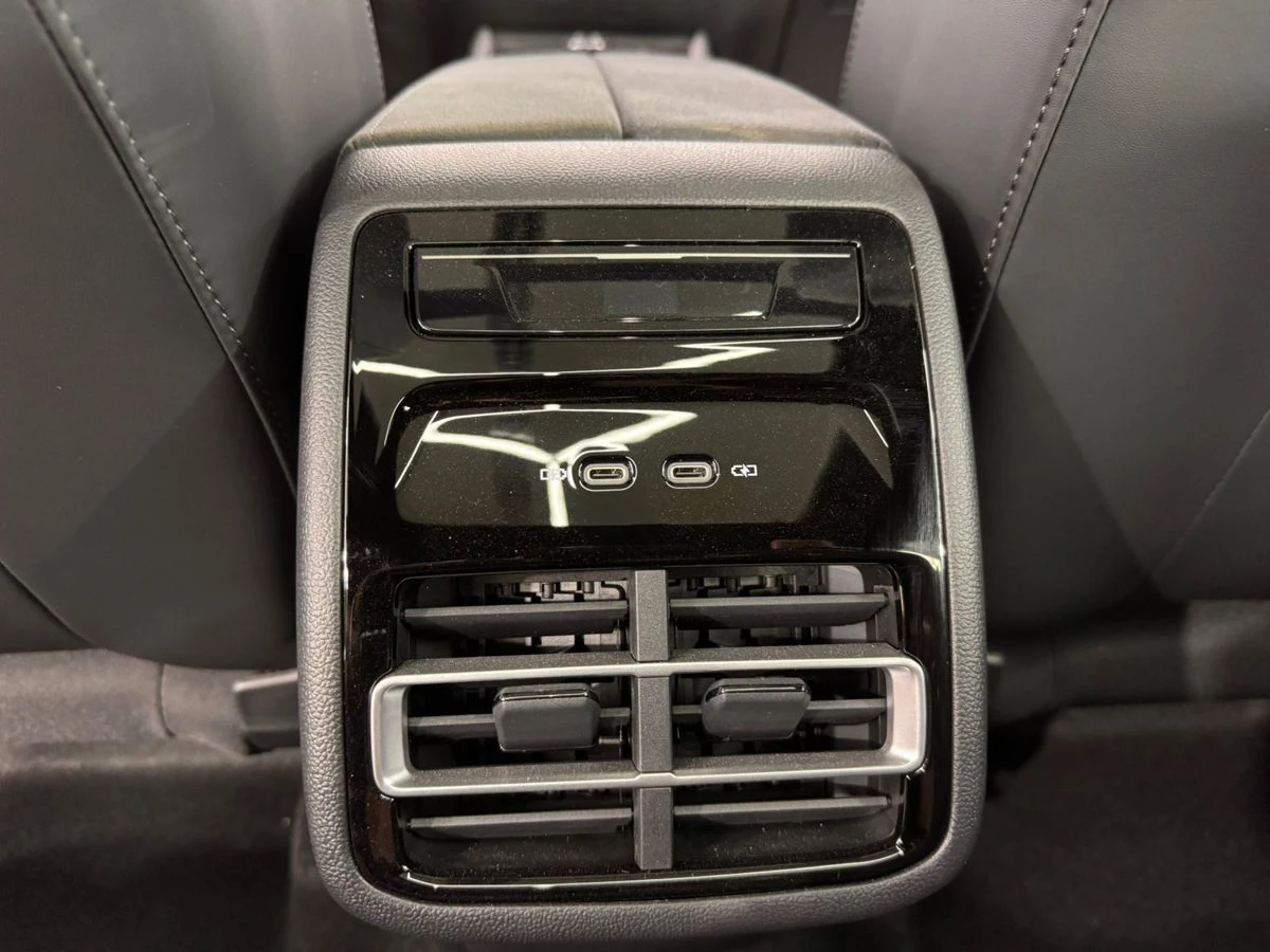 Volkswagen Tiguan, 2026г, полный привод, робот