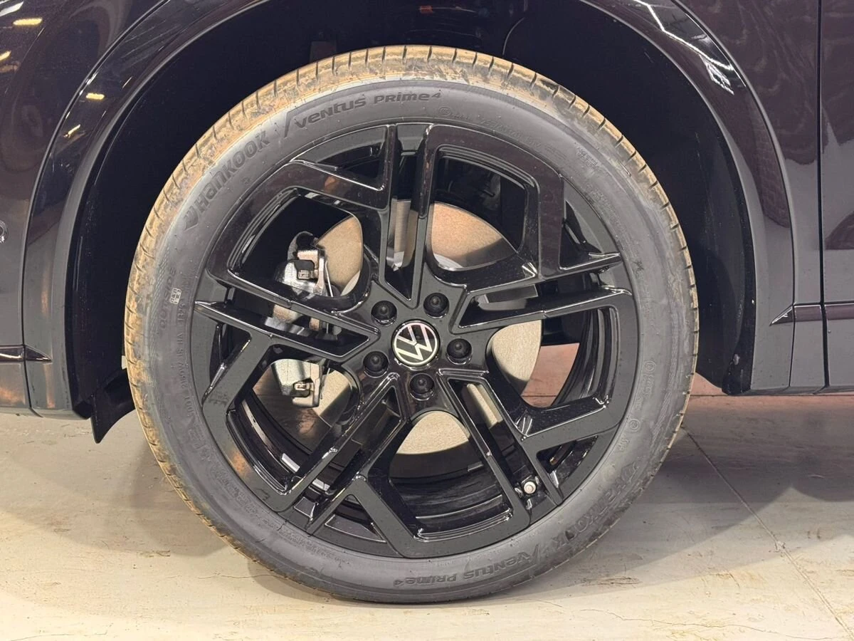 Volkswagen Tiguan, 2026г, полный привод, робот