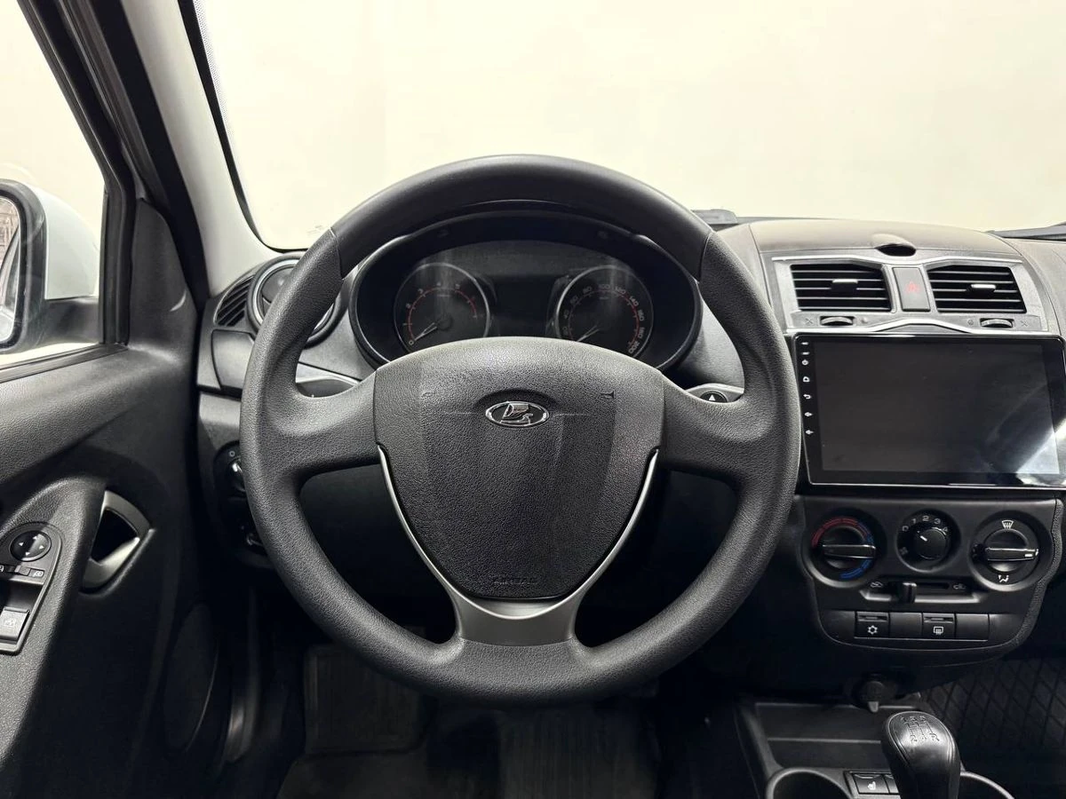 Lada (ВАЗ) Granta, 2024г, передний привод, механика