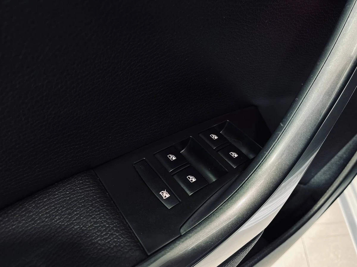 Opel Astra, 2014г, передний привод, автомат