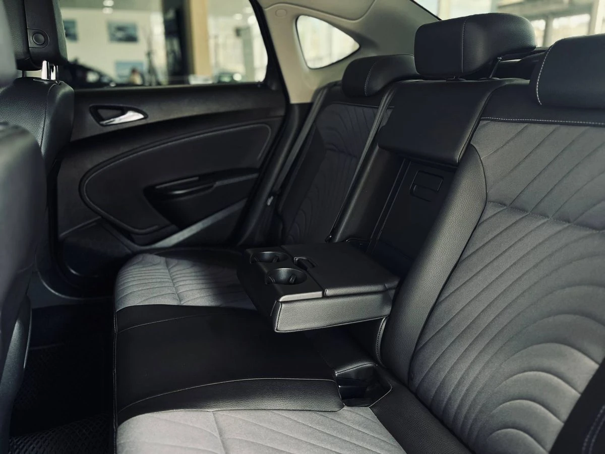 Opel Astra, 2014г, передний привод, автомат