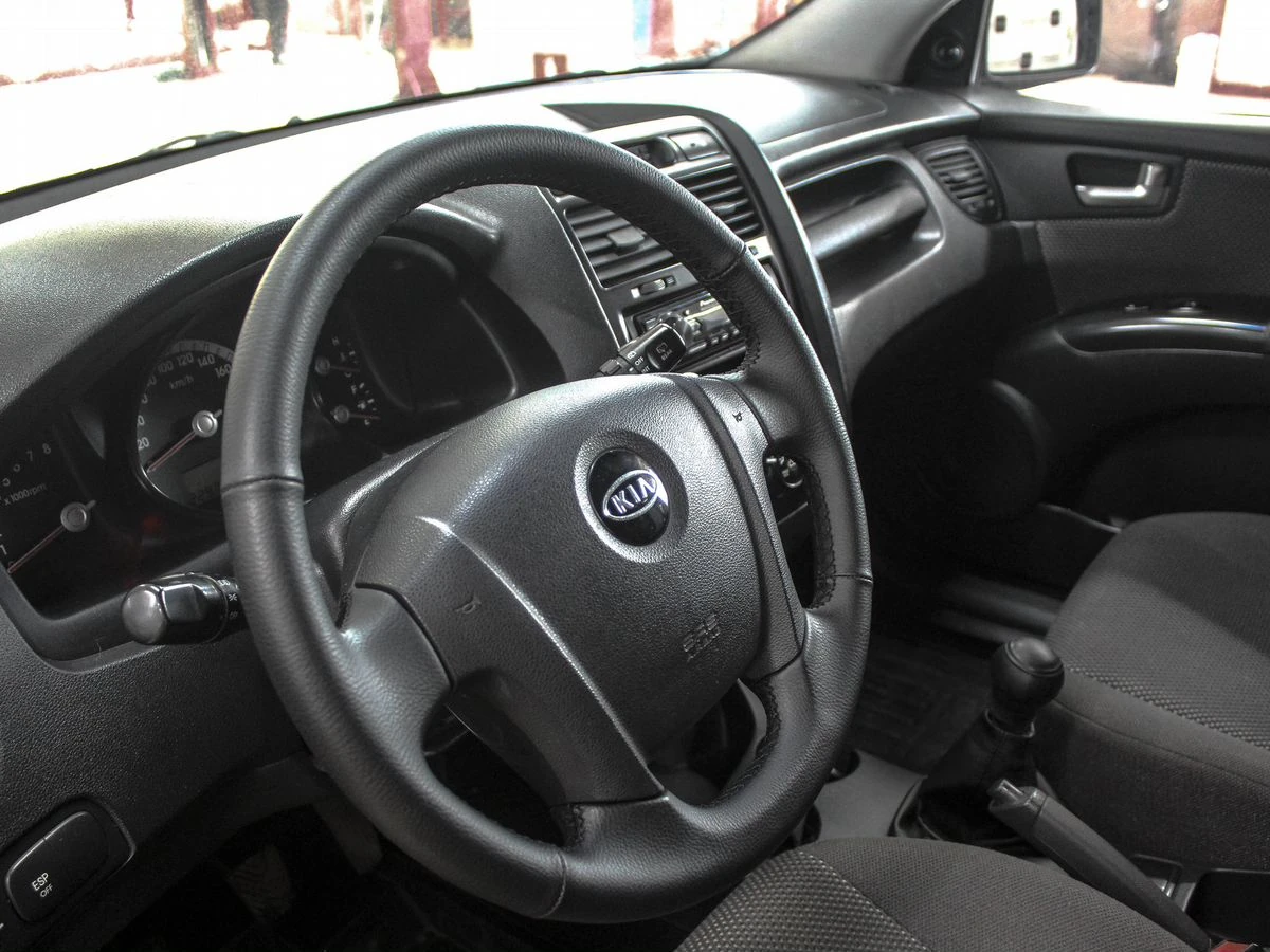 Kia Sportage, 2005г, передний привод, механика
