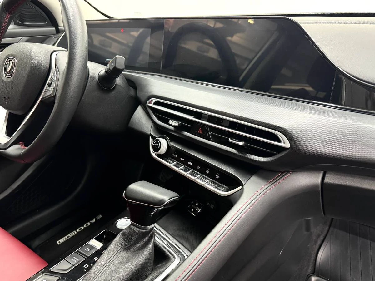 Changan Eado Plus, 2023г, передний привод, робот