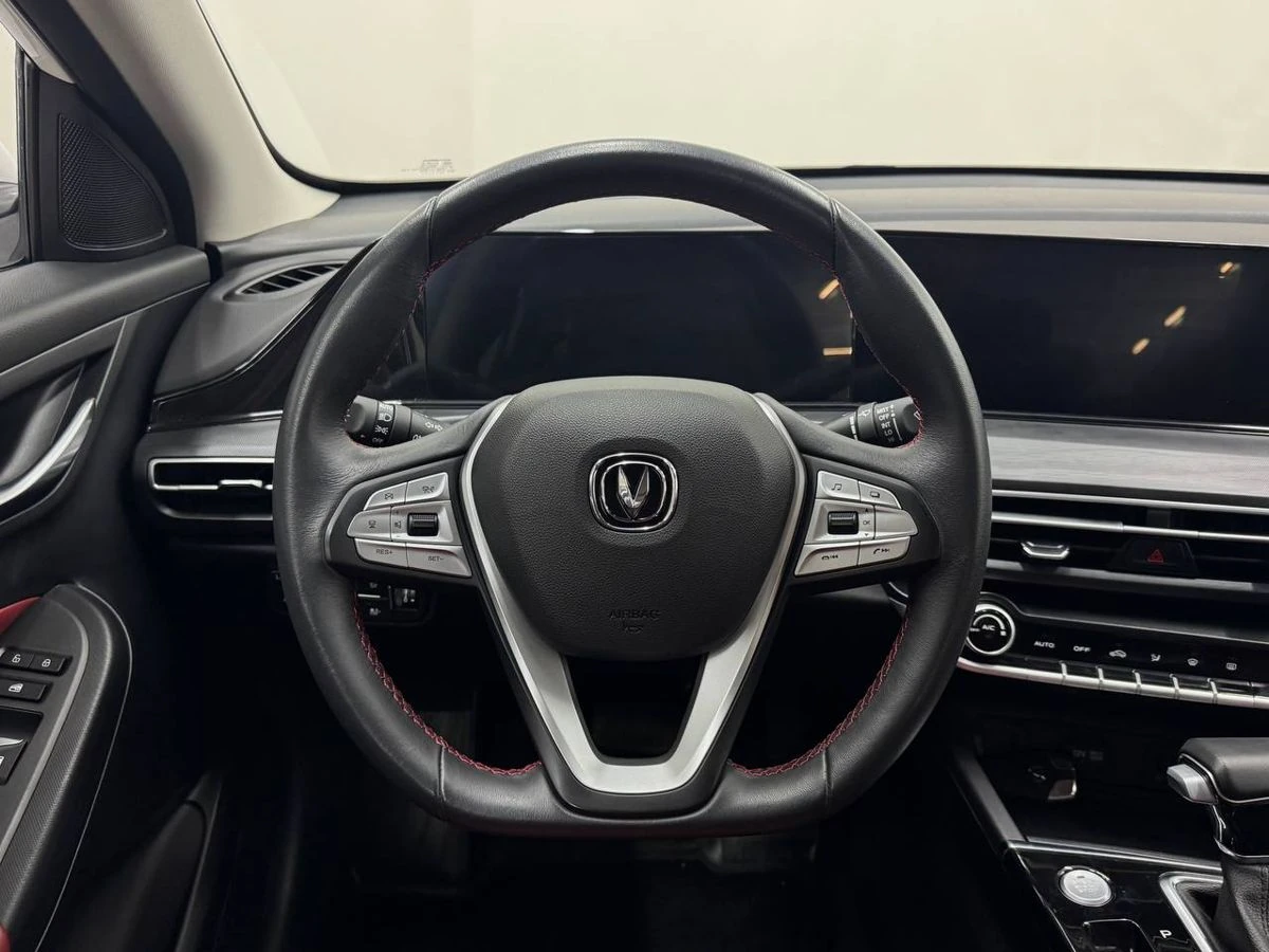 Changan Eado Plus, 2023г, передний привод, робот