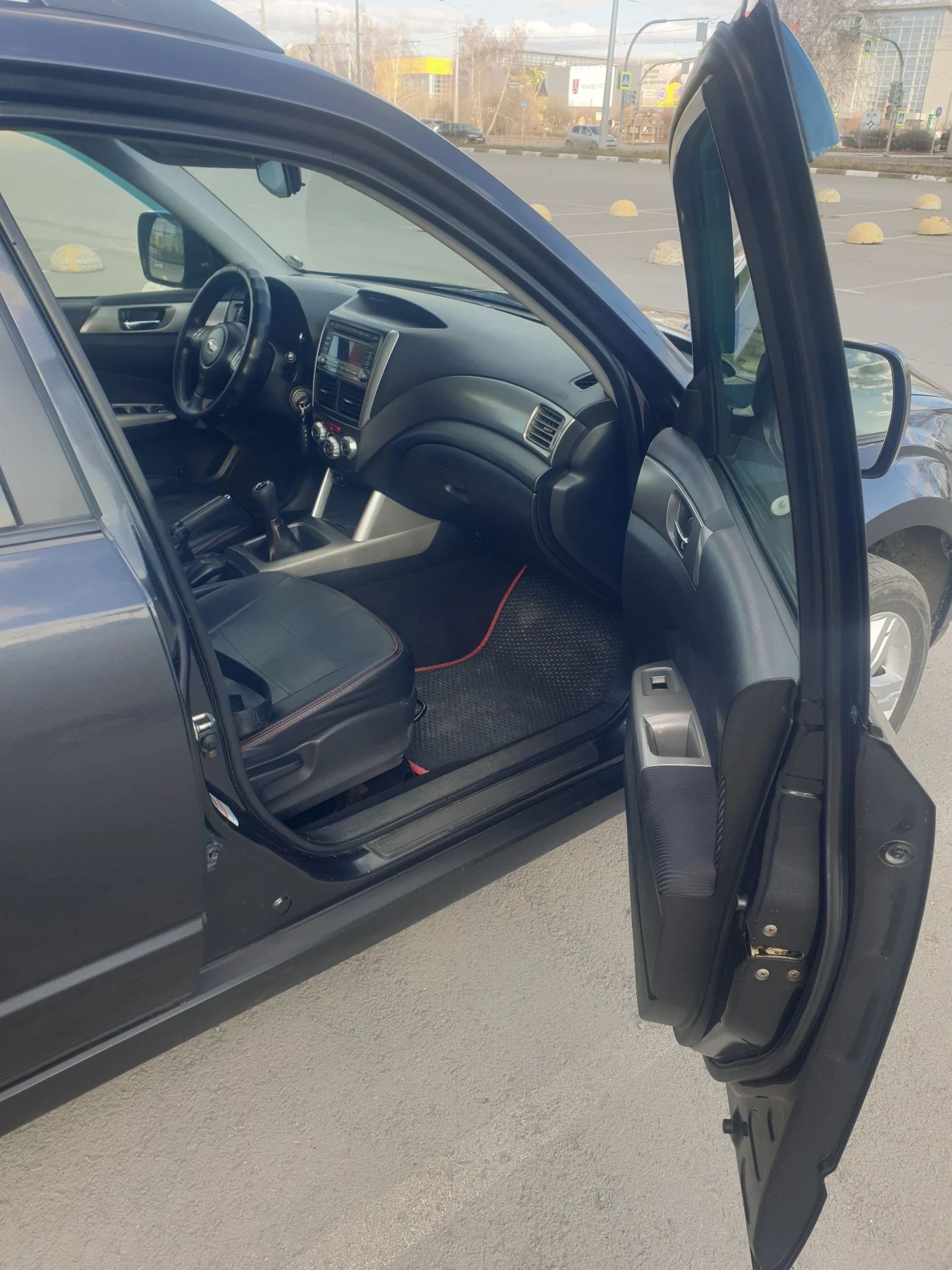 Subaru Forester, 2010г, полный привод, механика