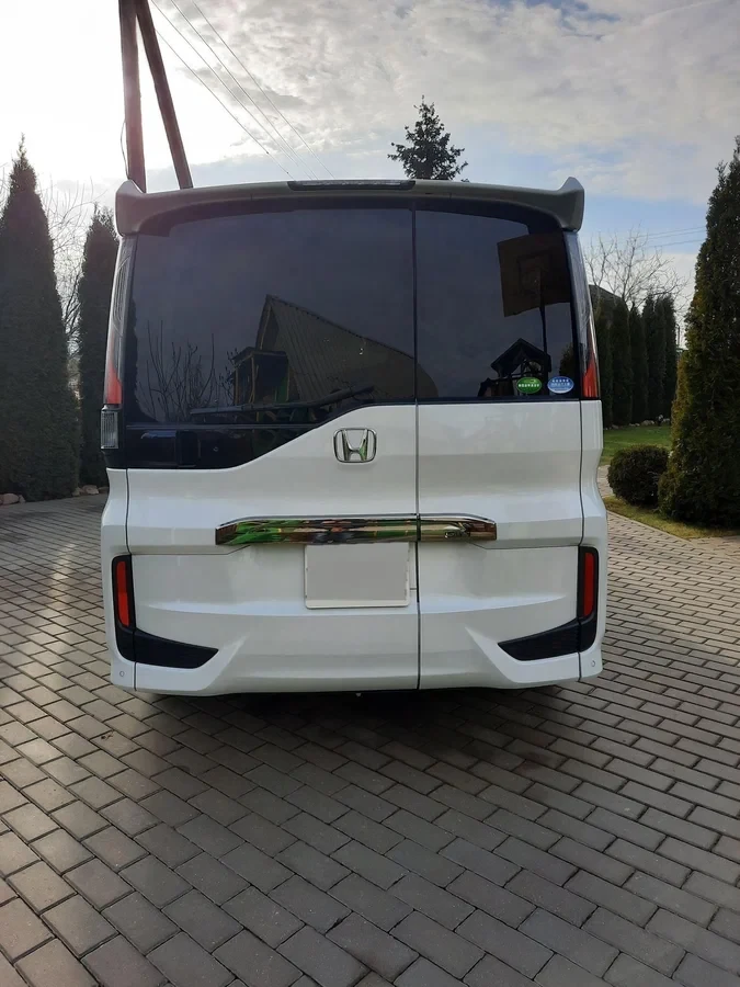 Honda Stepwgn, 2021г, передний привод, вариатор