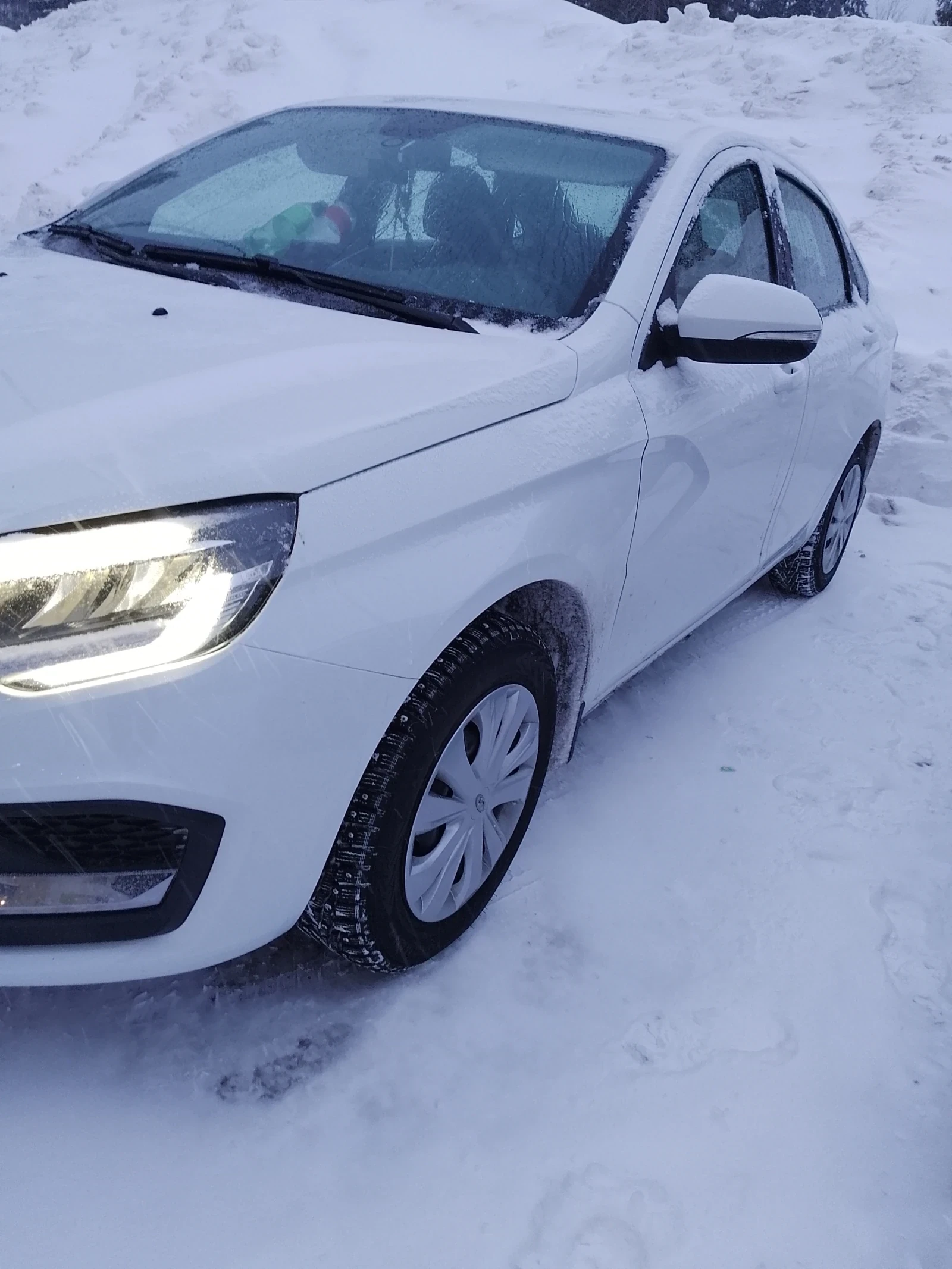 Lada (ВАЗ) Vesta, 2023г, передний привод, механика