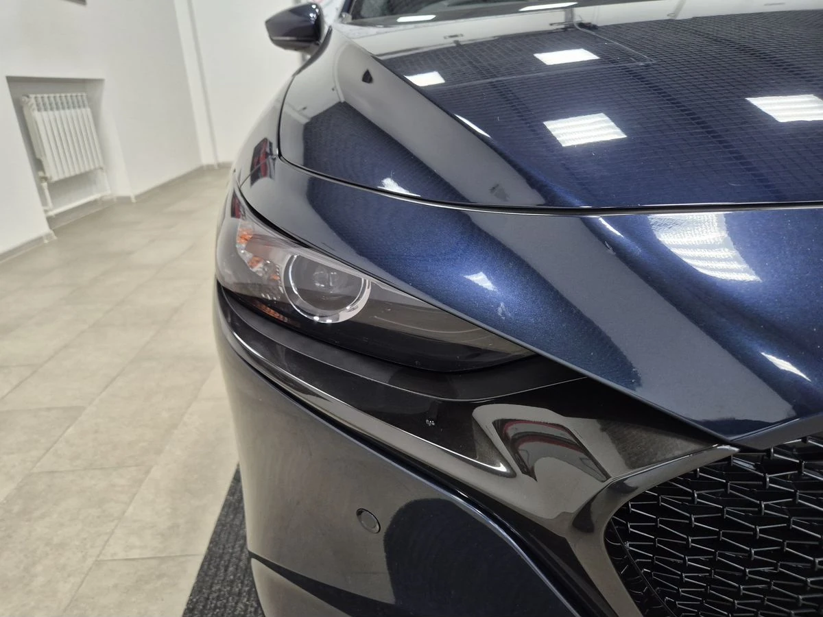 Mazda 3, 2021г, передний привод, автомат