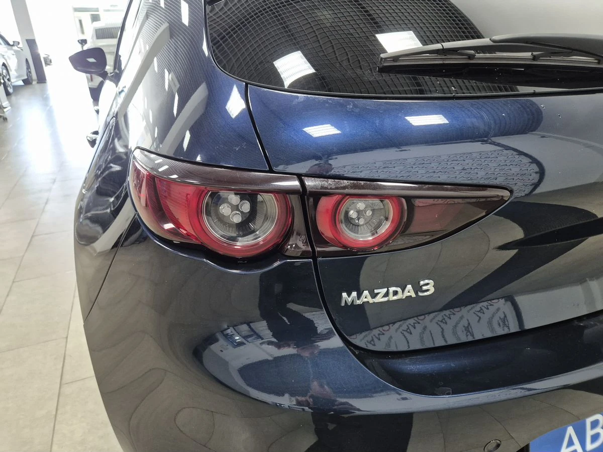 Mazda 3, 2021г, передний привод, автомат