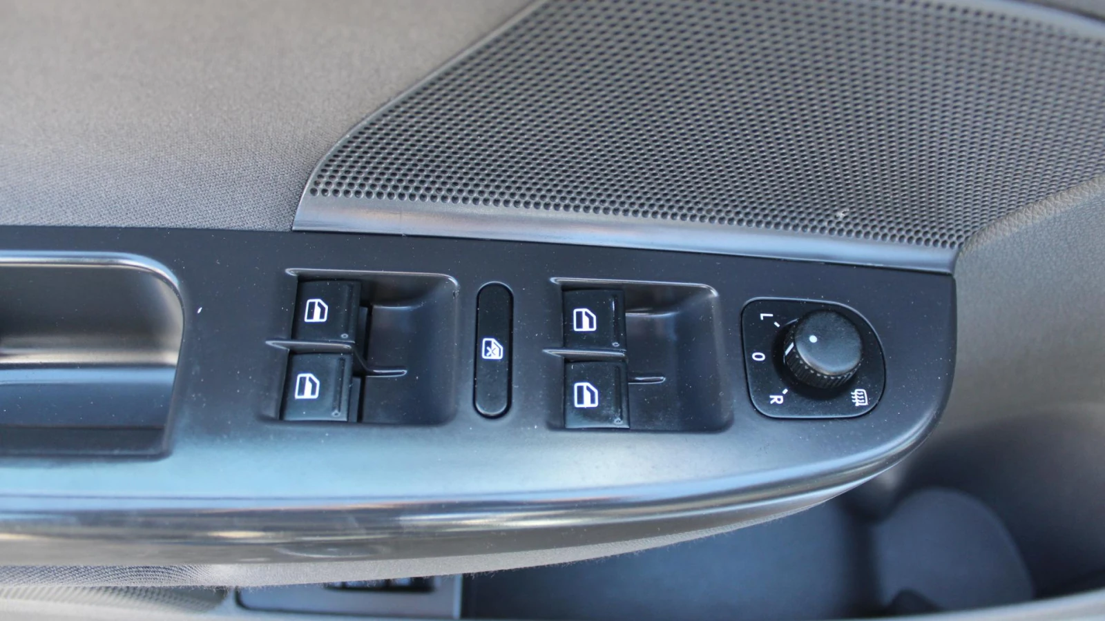 Volkswagen Jetta, 2009г, передний привод, механика