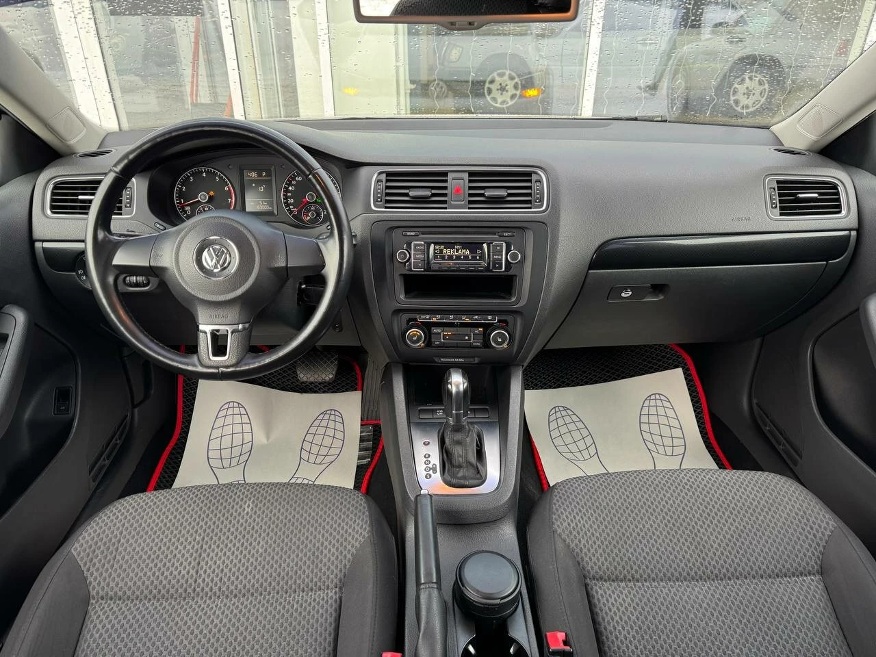 Volkswagen Jetta, 2012г, передний привод, автомат