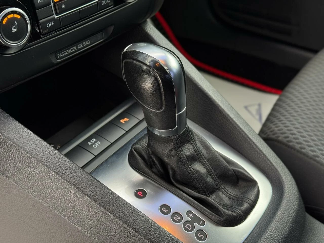 Volkswagen Jetta, 2012г, передний привод, автомат