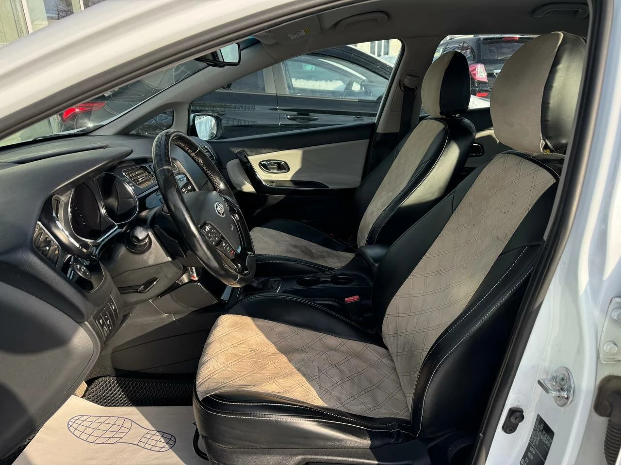 Kia Ceed, 2014г, передний привод, автомат