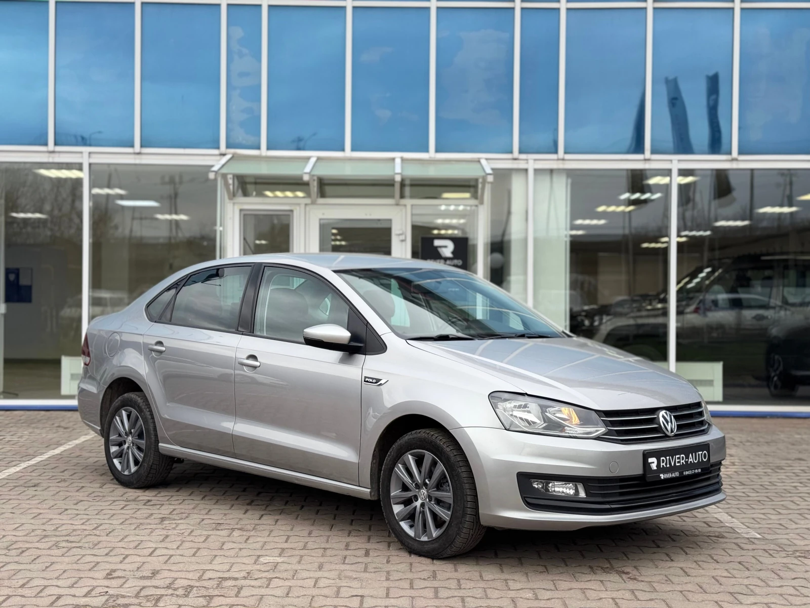 Volkswagen Polo, 2019г, передний привод, механика