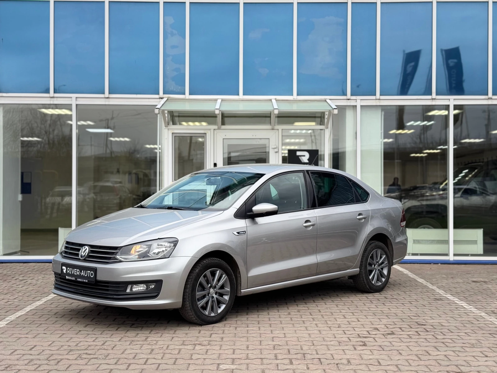 Volkswagen Polo, 2019г, передний привод, механика