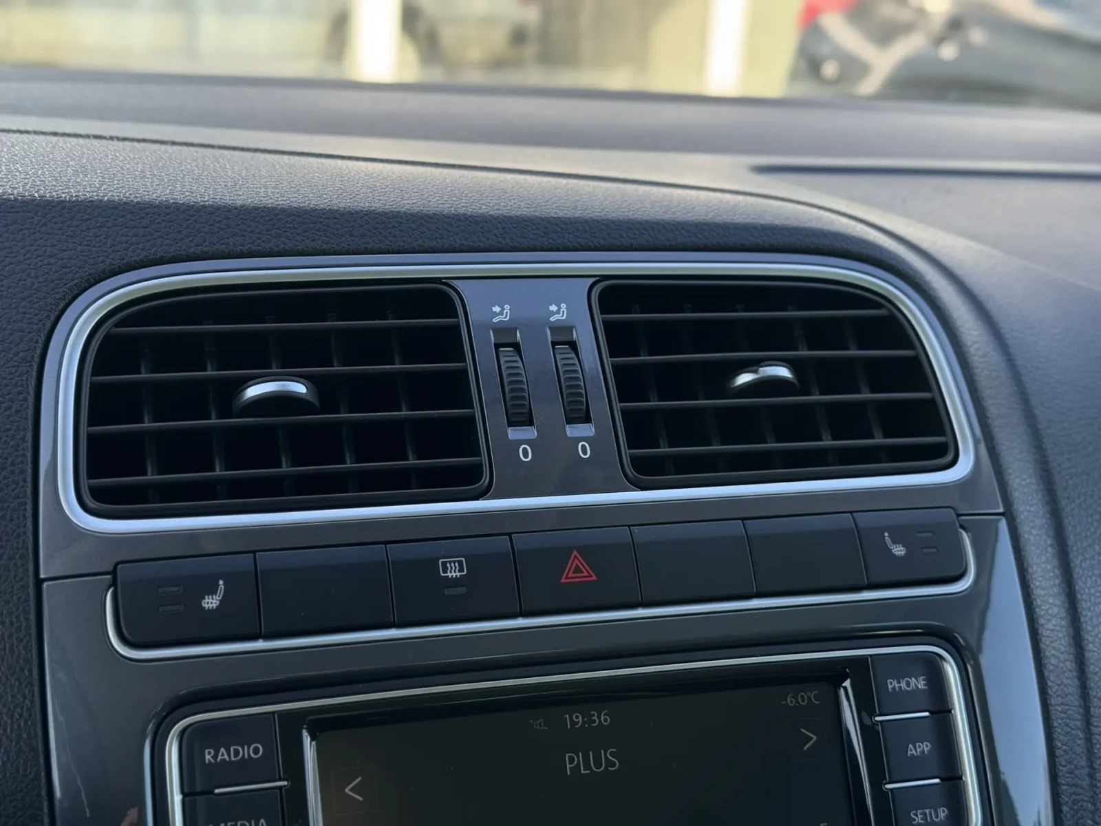 Volkswagen Polo, 2019г, передний привод, механика