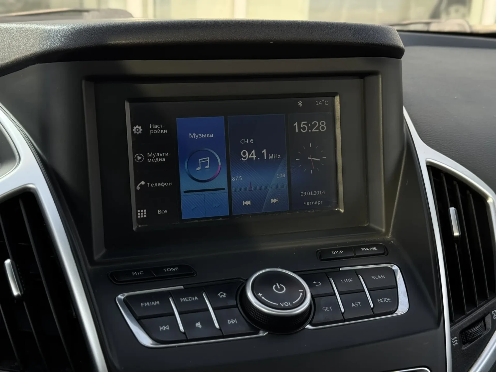 Dongfeng AX7, 2018г, передний привод, автомат