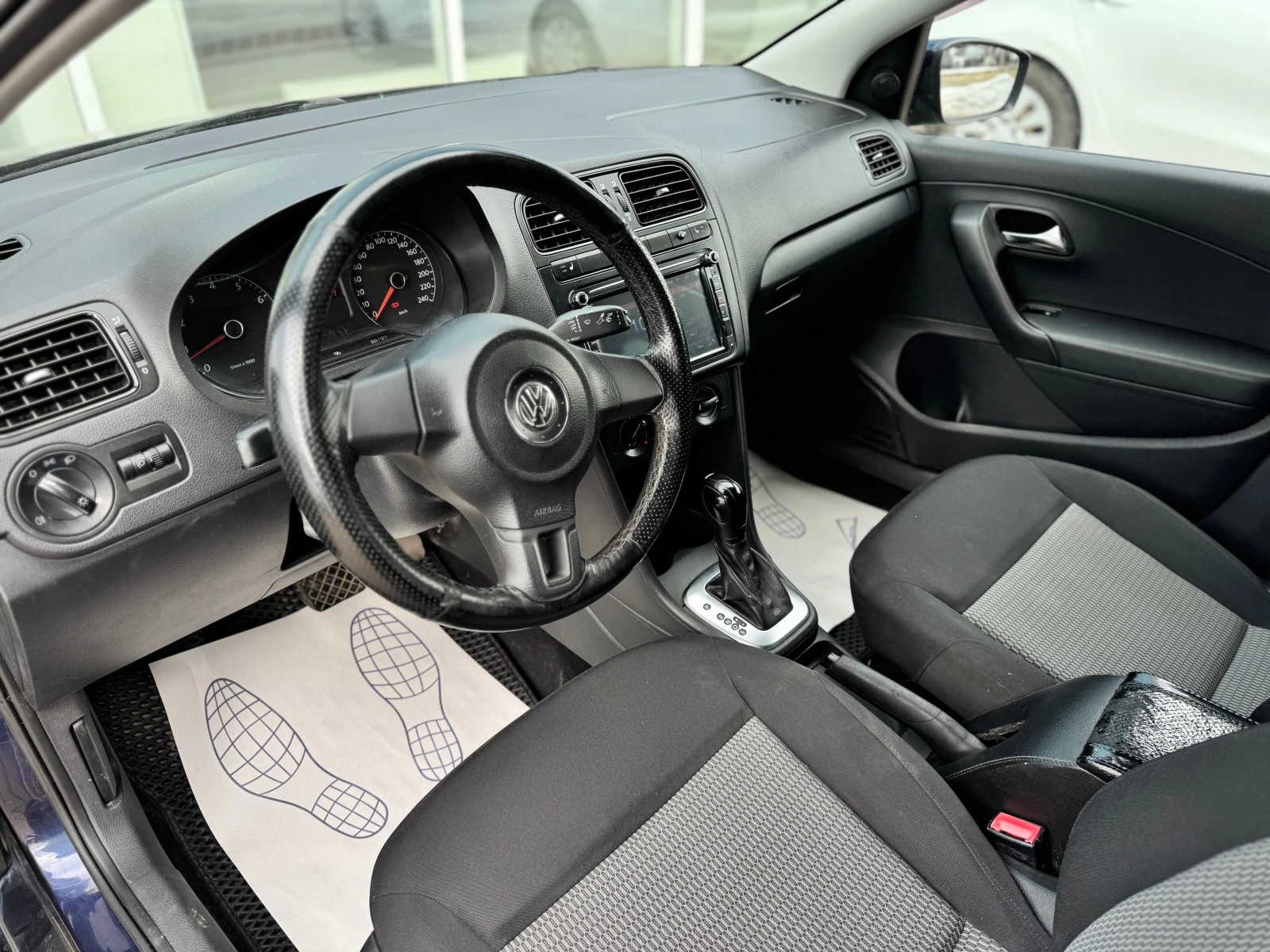 Volkswagen Polo, 2013г, передний привод, автомат