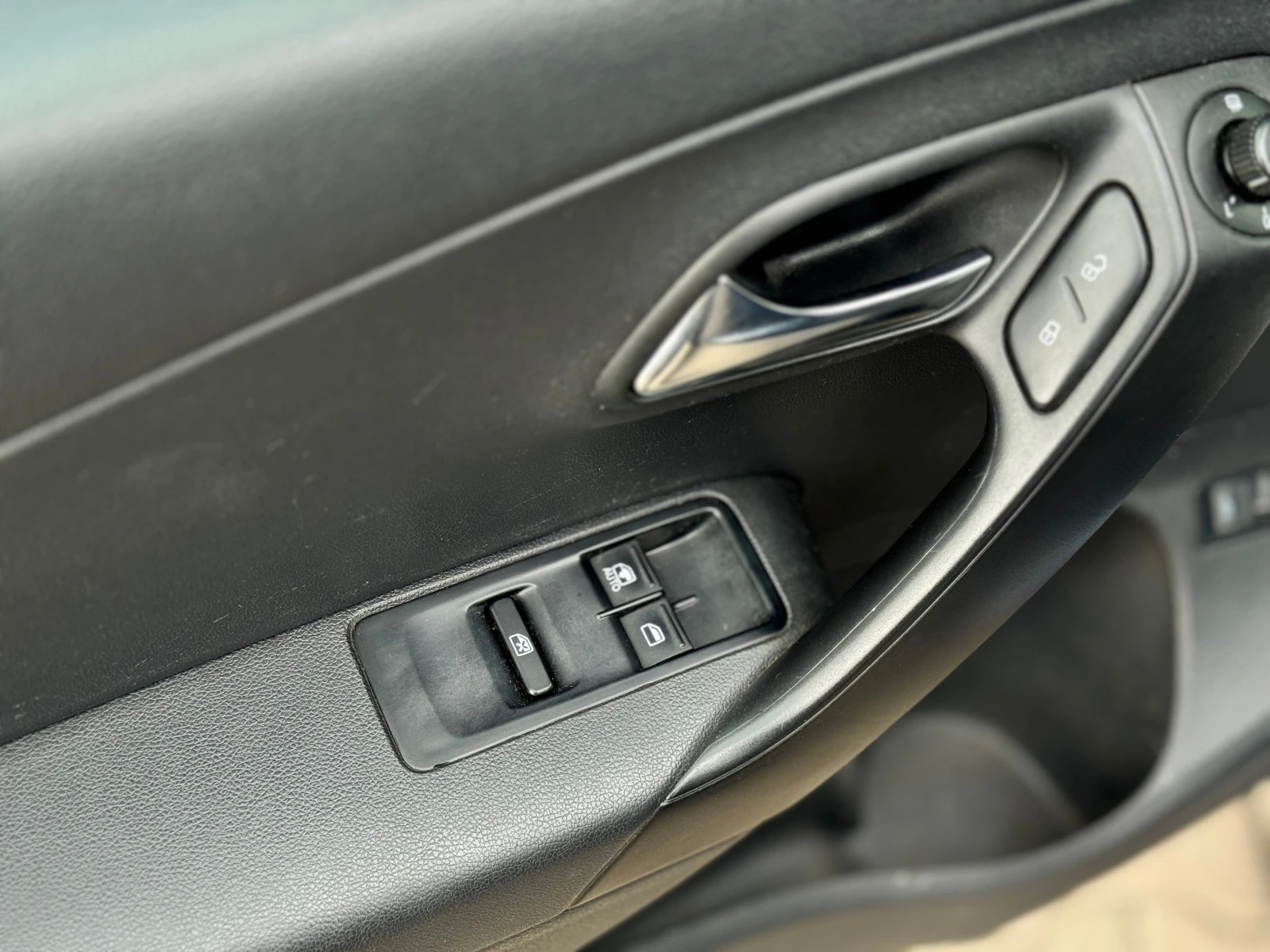 Volkswagen Polo, 2013г, передний привод, автомат