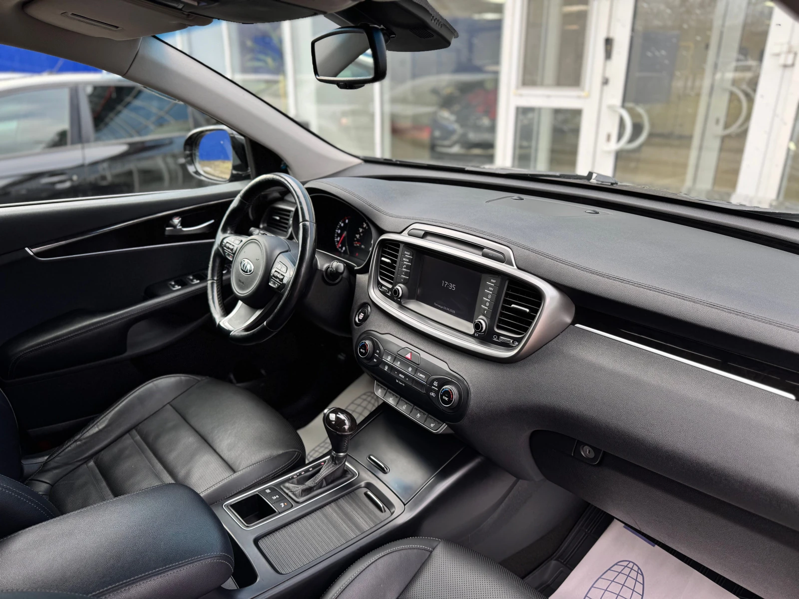 Kia Sorento, 2016г, полный привод, автомат