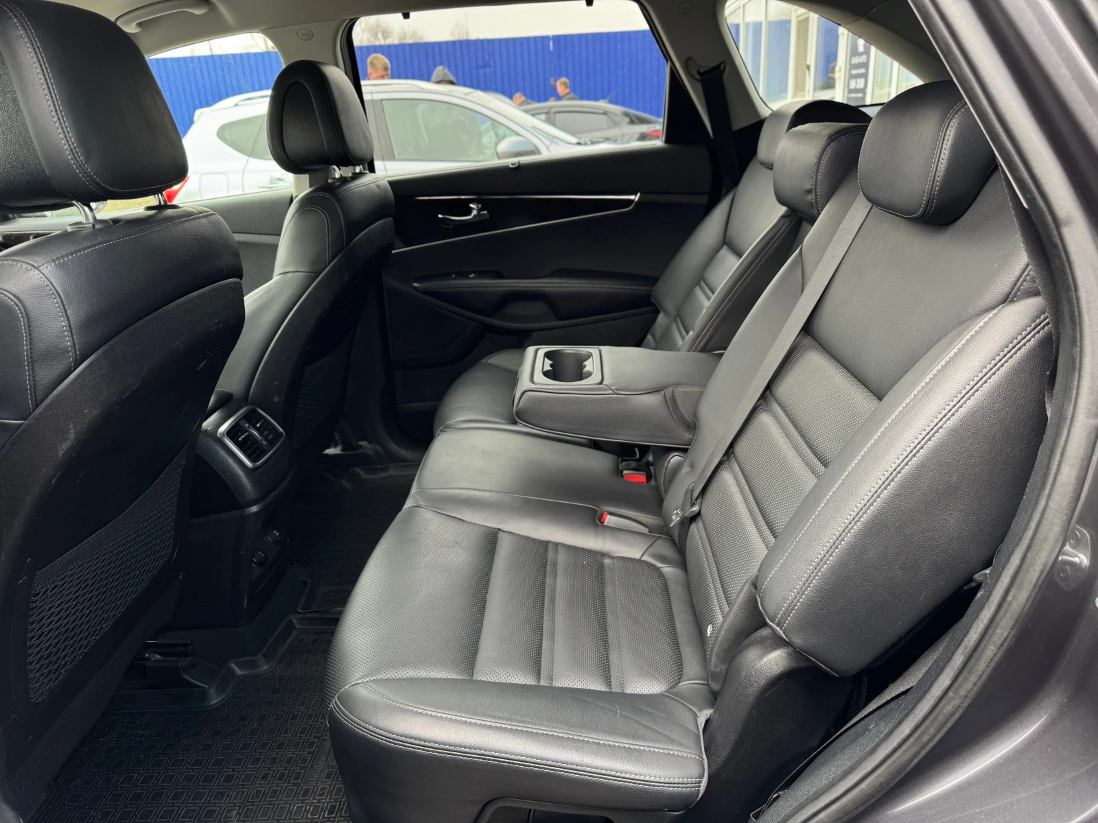 Kia Sorento, 2016г, полный привод, автомат