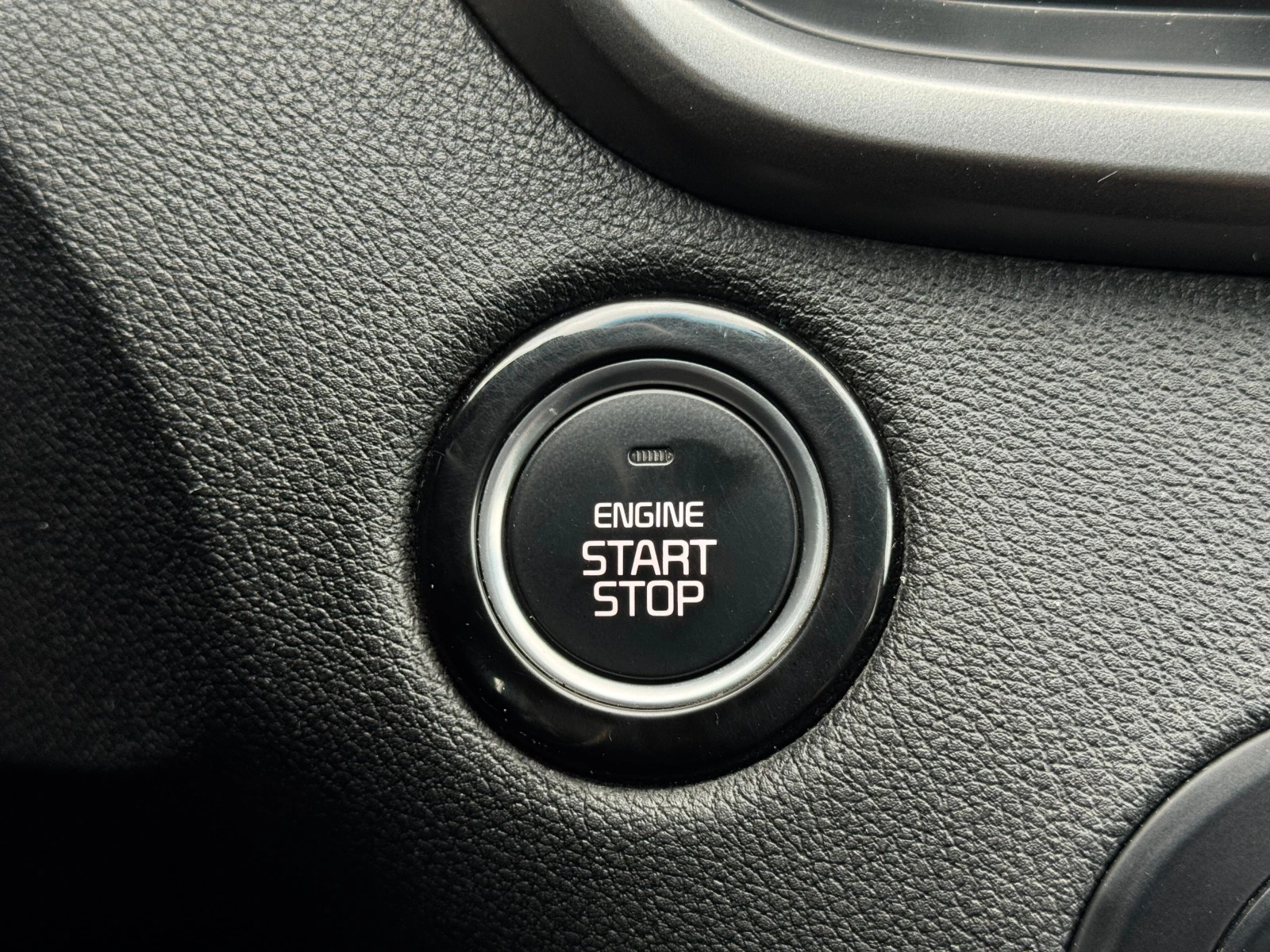 Kia Sorento, 2016г, полный привод, автомат