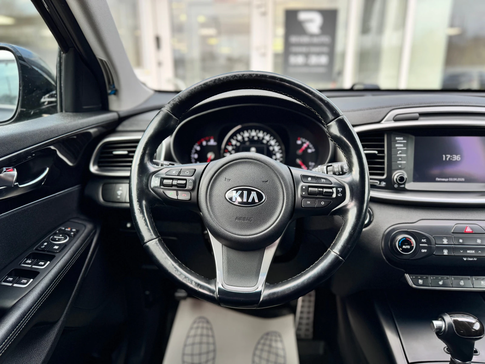 Kia Sorento, 2016г, полный привод, автомат