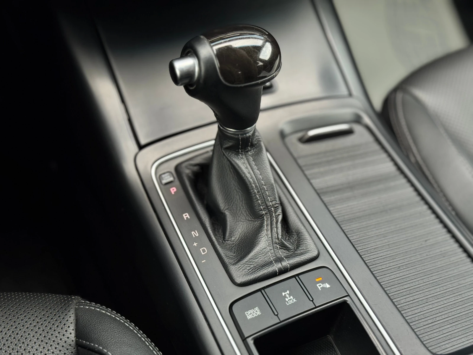 Kia Sorento, 2016г, полный привод, автомат