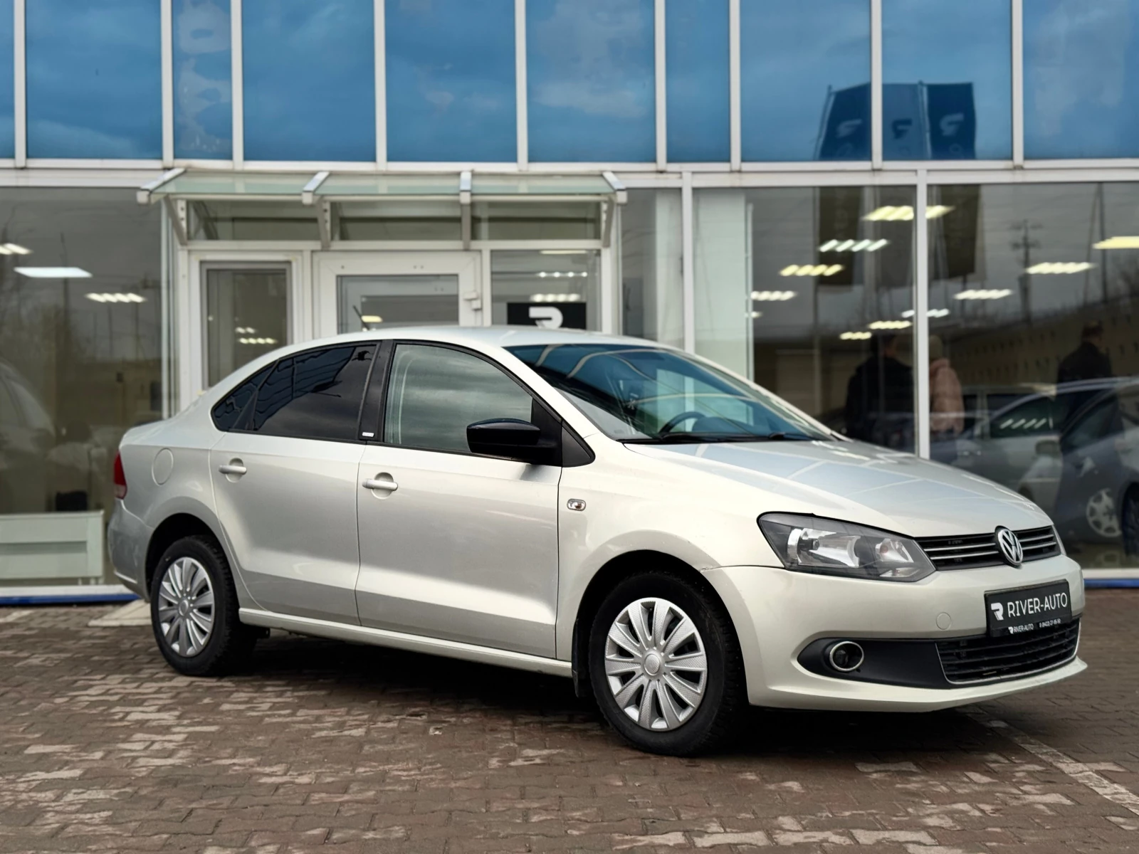 Volkswagen Polo, 2014г, передний привод, механика
