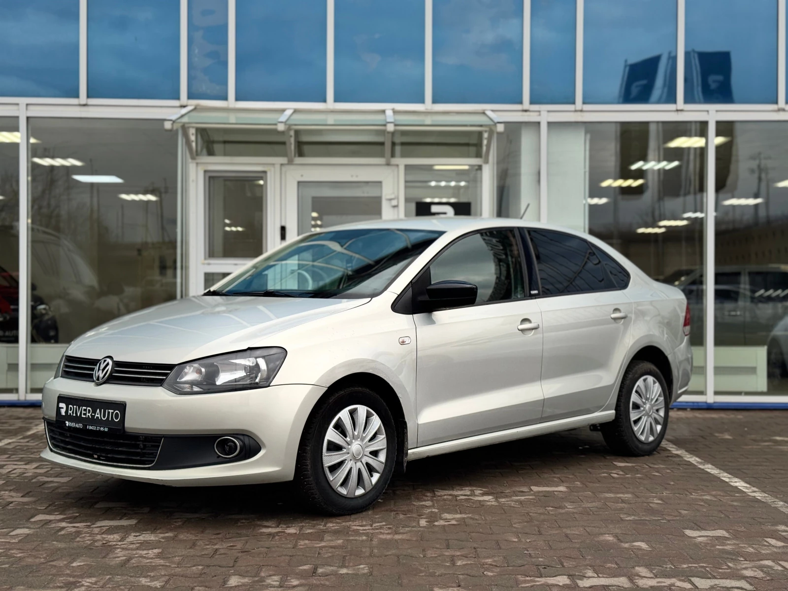 Volkswagen Polo, 2014г, передний привод, механика