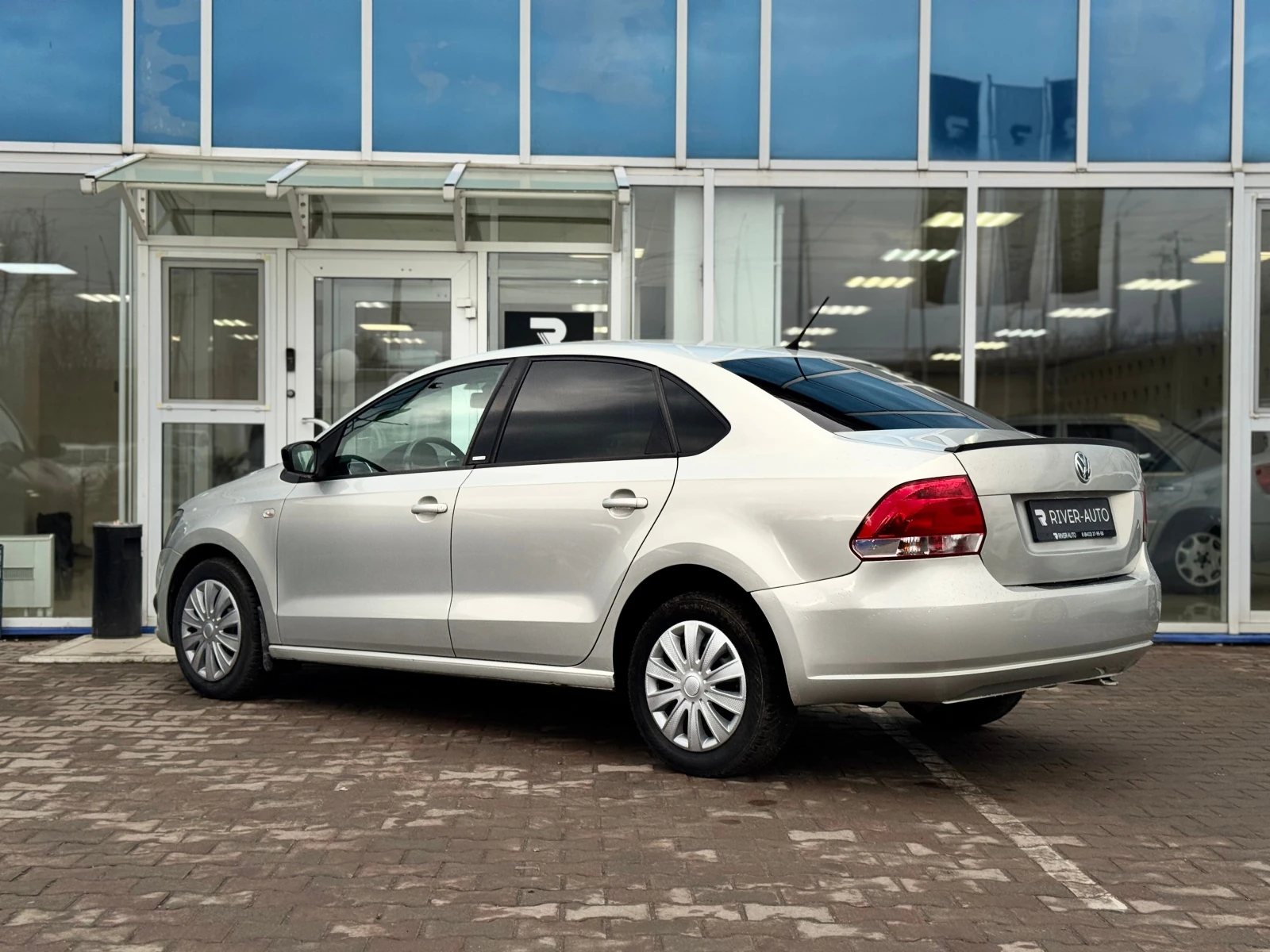 Volkswagen Polo, 2014г, передний привод, механика