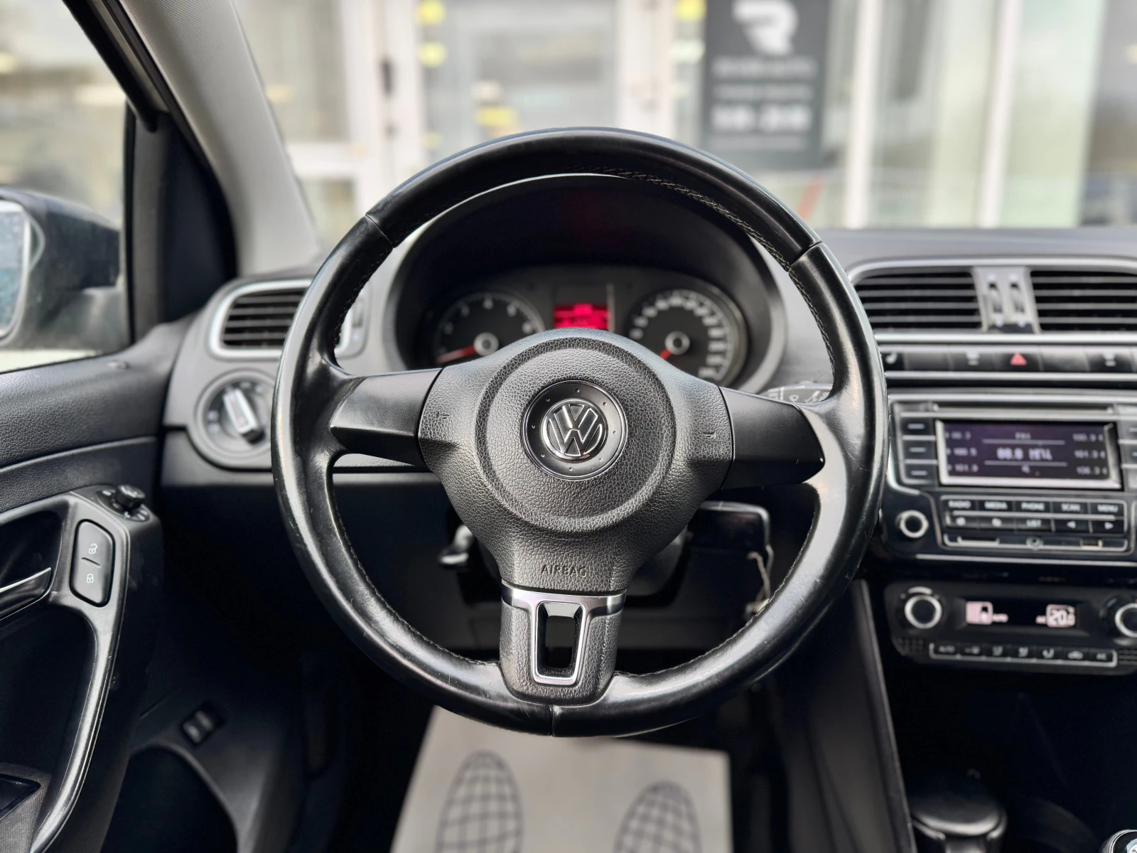 Volkswagen Polo, 2014г, передний привод, механика