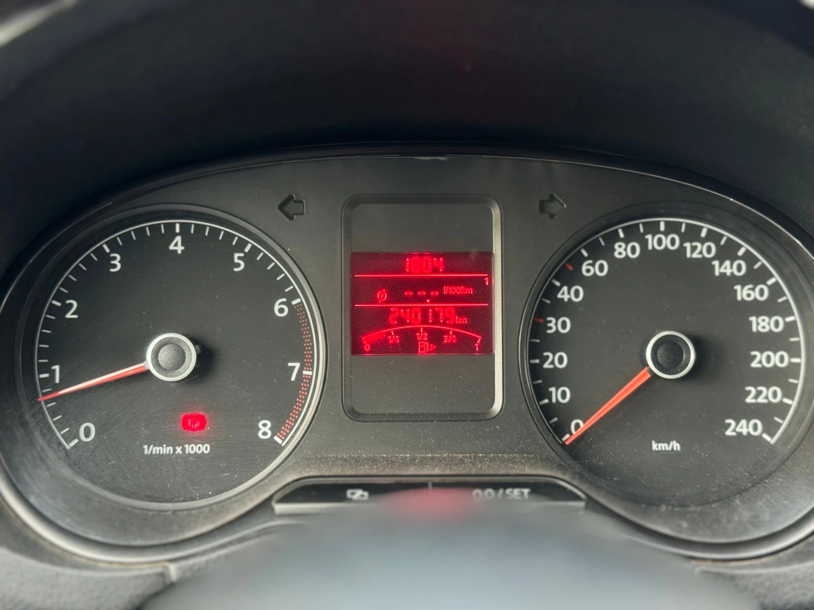 Volkswagen Polo, 2014г, передний привод, механика