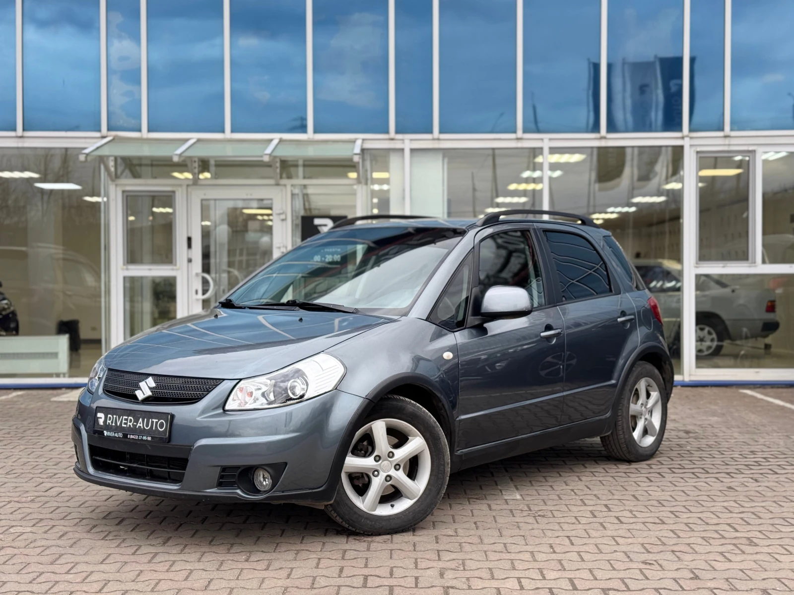 Suzuki SX4, 2008г., передний привод, автомат