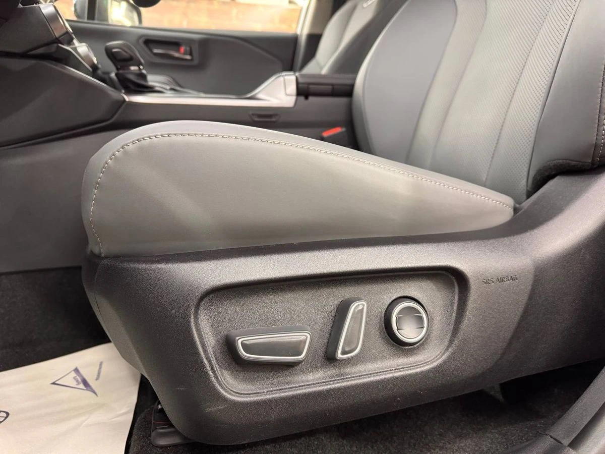 Toyota RAV4, 2026г, полный привод, вариатор