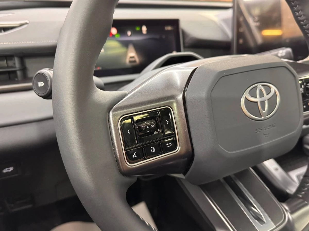 Toyota RAV4, 2026г, полный привод, вариатор