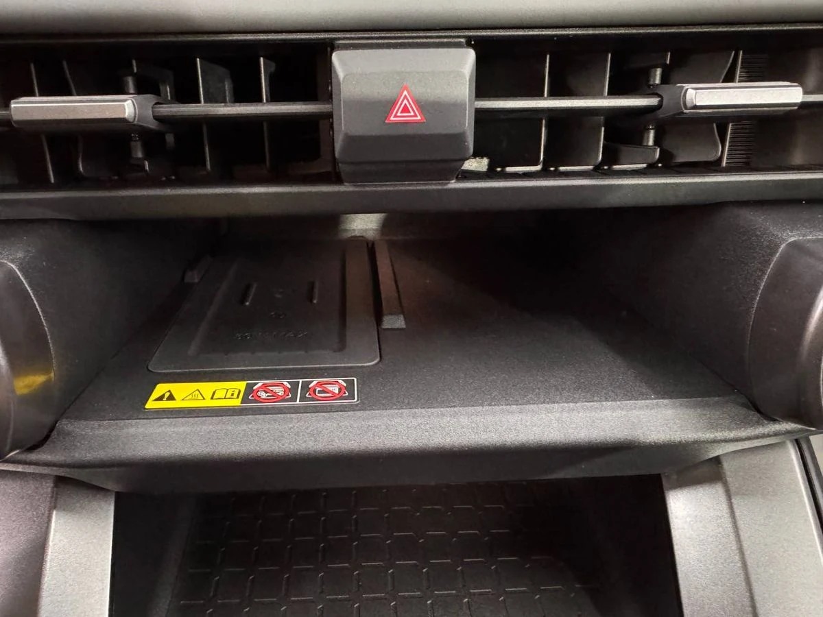 Toyota RAV4, 2026г, полный привод, вариатор