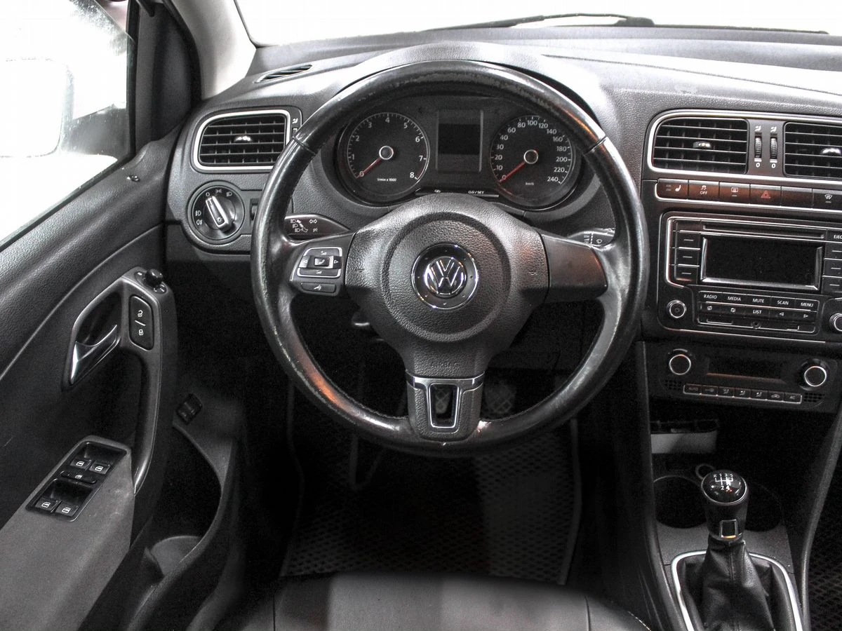 Volkswagen Polo, 2013г, передний привод, механика