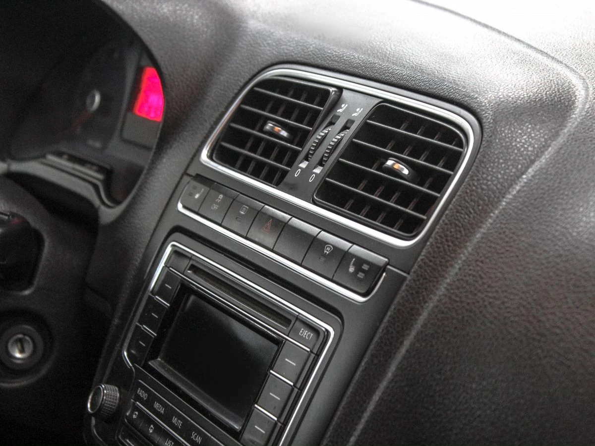 Volkswagen Polo, 2013г, передний привод, механика