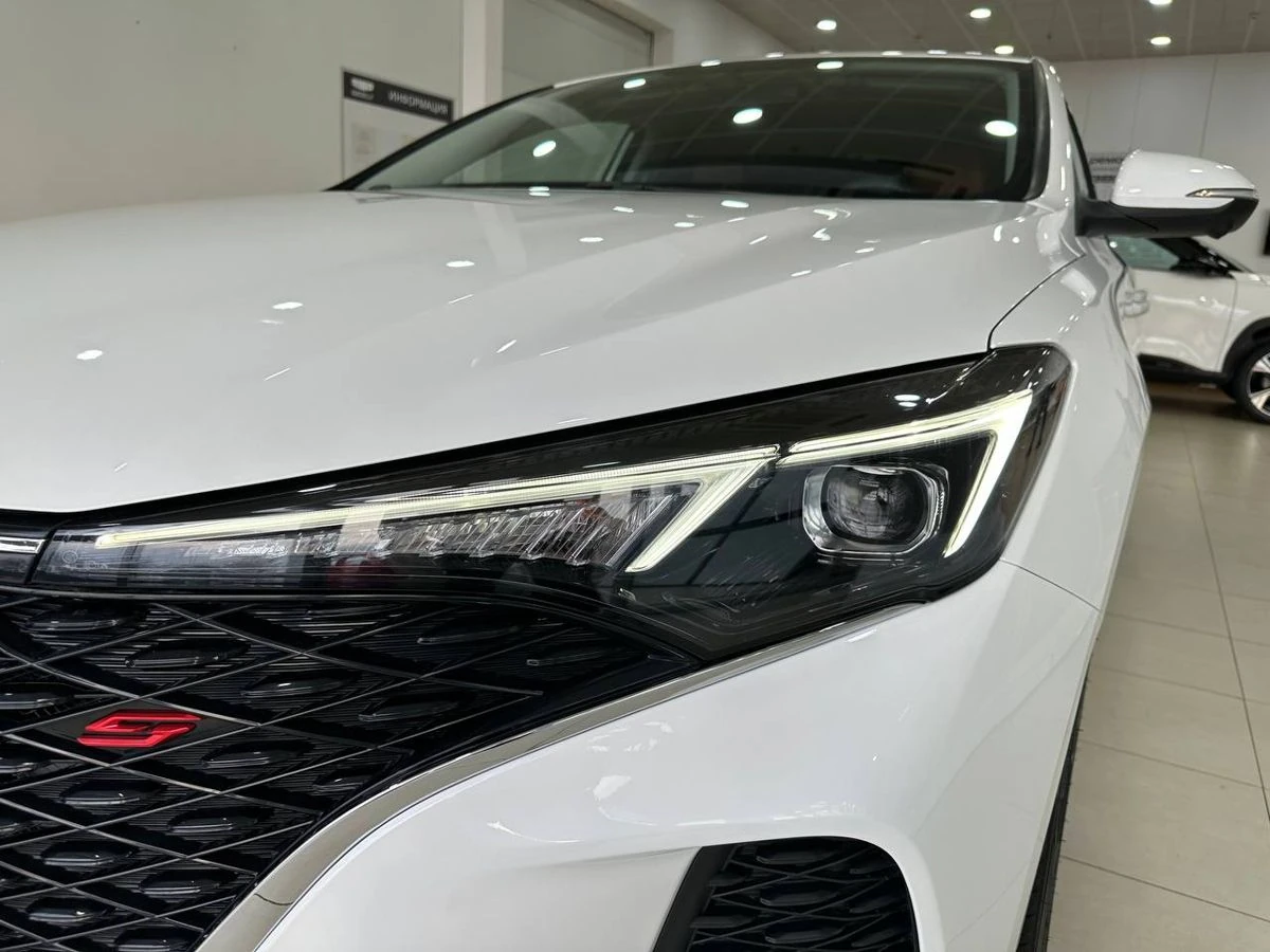 Changan Eado Plus, 2023г, передний привод, робот