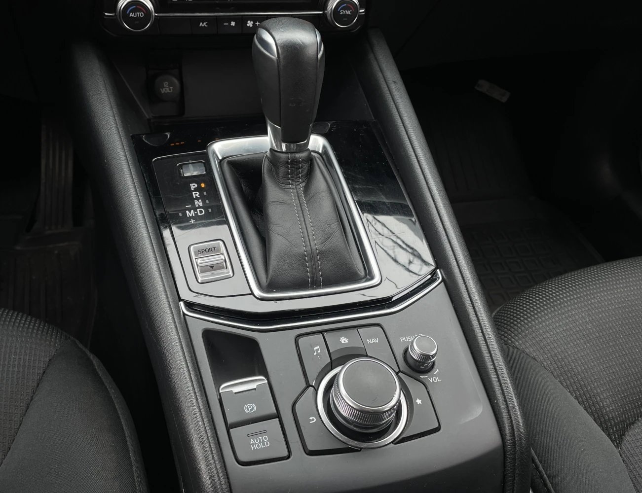 Mazda CX-5, 2019г, передний привод, автомат