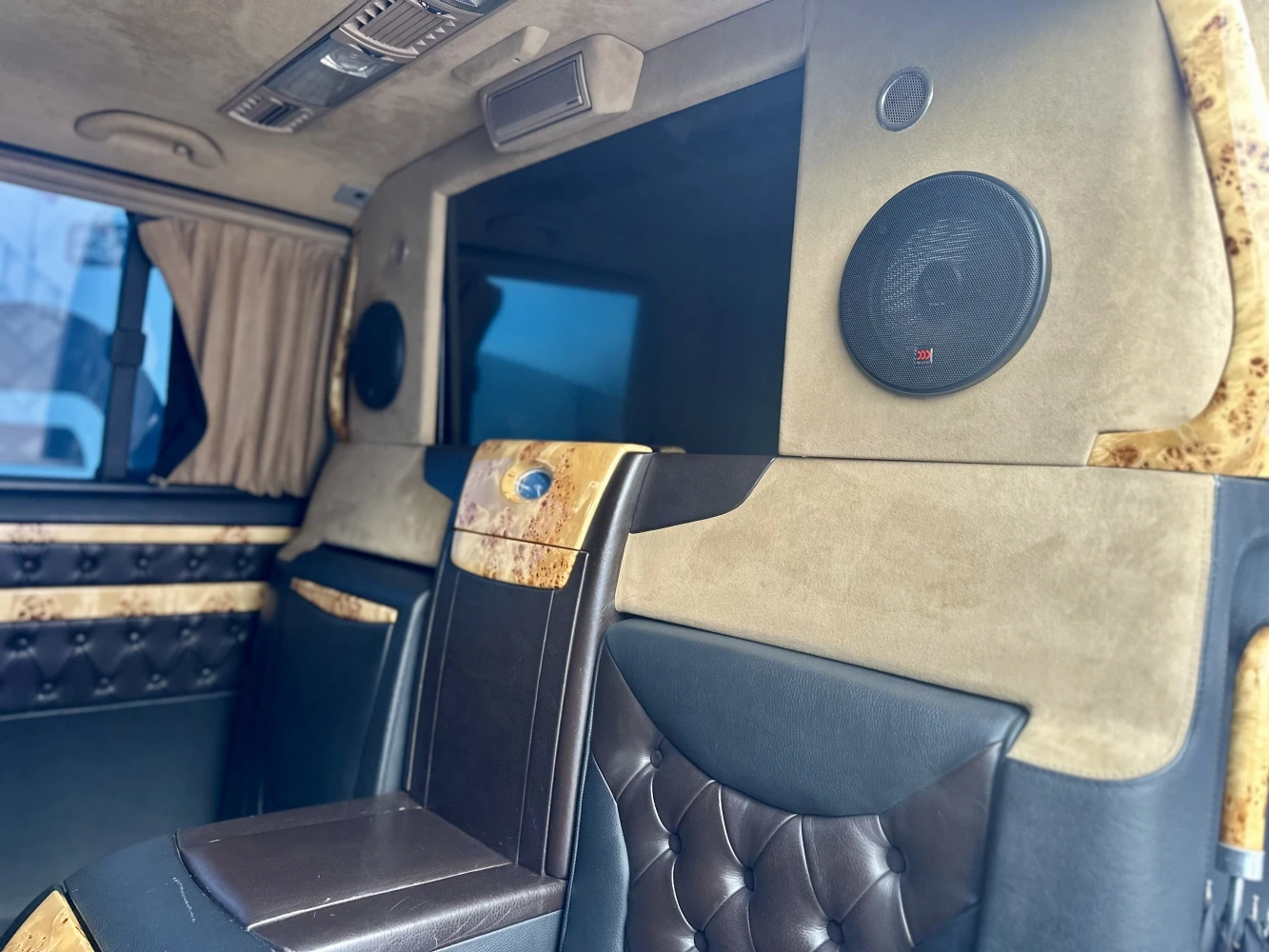 Volkswagen Multivan, 2007г, передний привод, механика