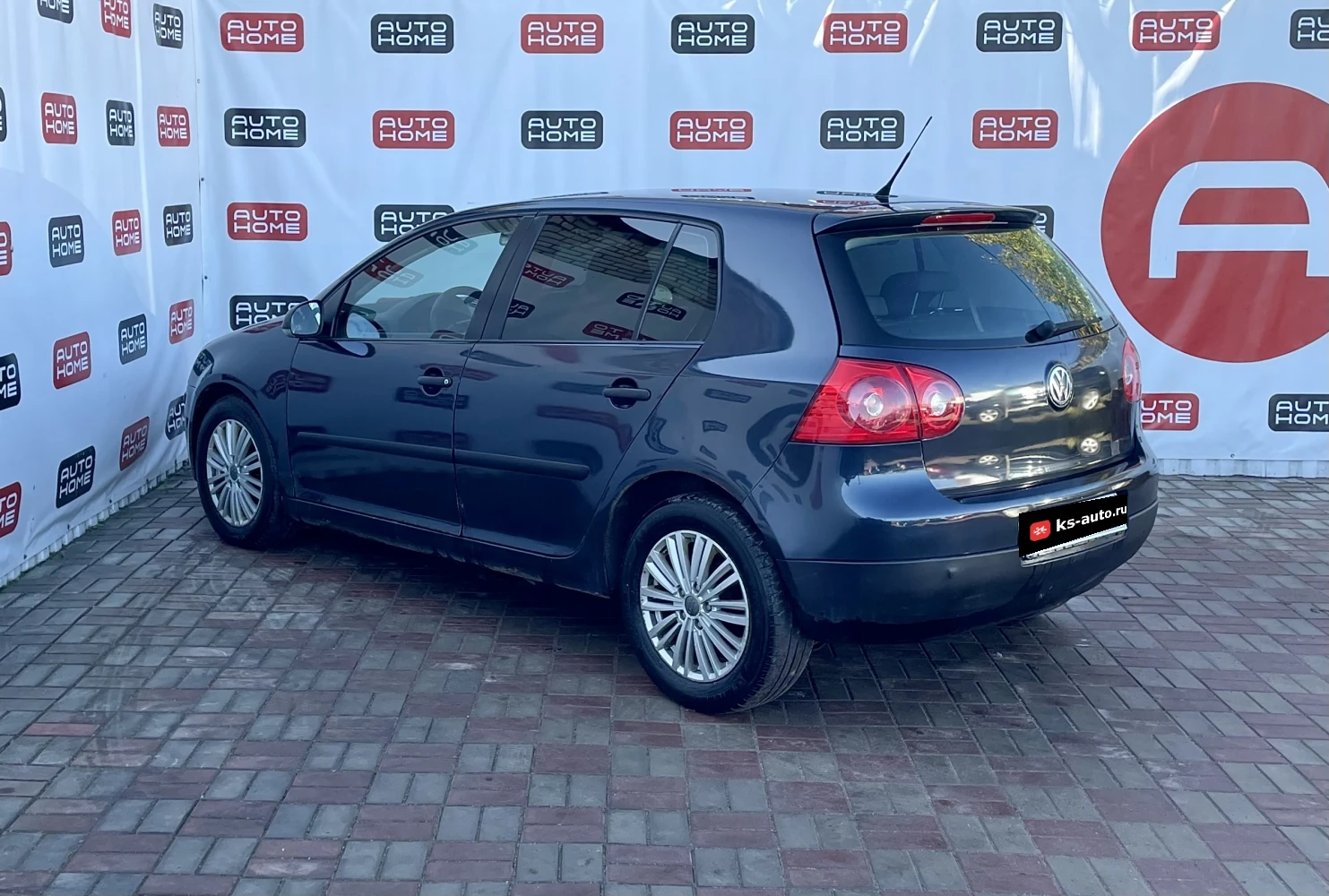Volkswagen Golf, 2006г, передний привод, механика